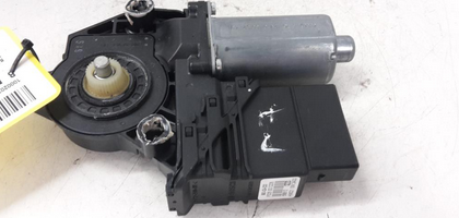 VW Golf Plus 5M Fensterhebermotor hinten links 5M0839401B